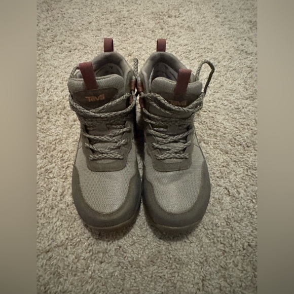 Teva Hiking Boots - Picture 4 of 5